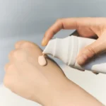 کرم ضد آفتاب ضد لک سنتلا اسکین1004 - تصویر 2